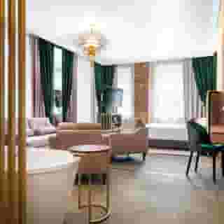 Hotel Golden Queen, 5 of 5