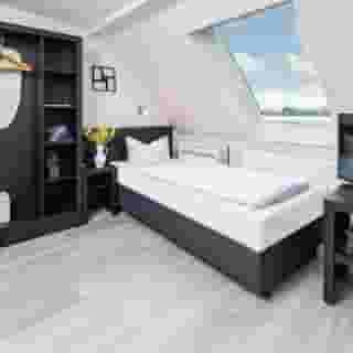 City Hotel Kaiserhof Offenbach, 1 of 5