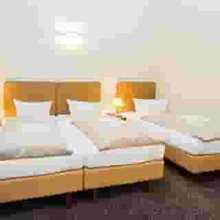 Upper Room Hotel, 4 of 5