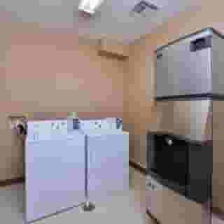 Regina Experimental Biarritz, 2 of 5