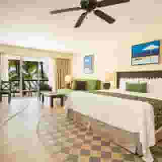 Sunscape Sabor, 4 of 5