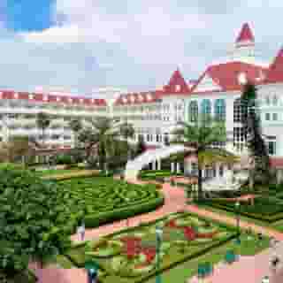 Hong Kong Disneyland Hotel, 4 of 5