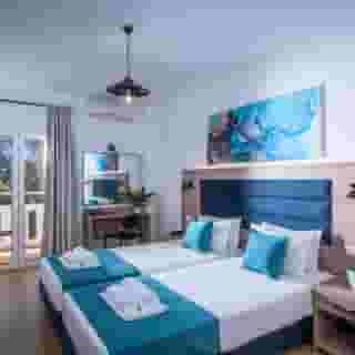 Floral Hotel - Adults Only (16+), 3 of 5