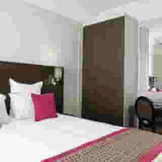 California Paris Champs-Elysees, 5 of 5