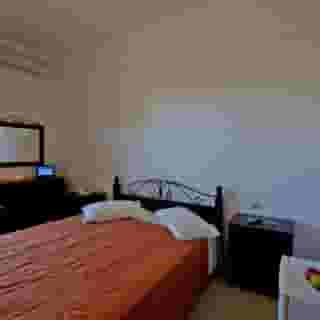 Milton Hotel, 2 of 5