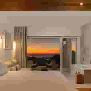 Leiro Suites at Higueron Hotel, Curio Collection by Hilton, 4 of 5