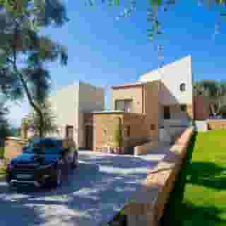 Golden Bay Suites & Maisonettes, 1 of 5