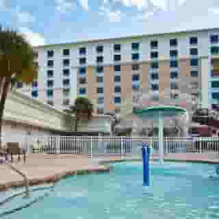 Holiday Inn & Suites Universal Orlando, 2 of 5