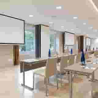 NH Madrid Nacional, 2 of 5