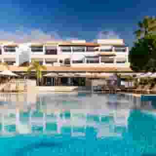 Pine Cliff Residence, 1 of 5