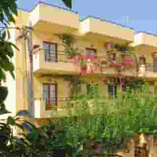 Cleopatra Apartments, 3 of 5