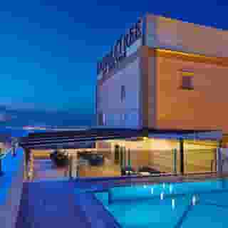 Double Tree By Hilton Izmir Alsancak, 2 of 5