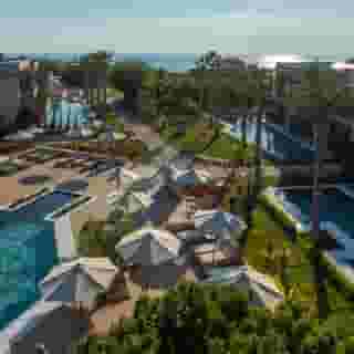 Portes Theros, 1 of 5