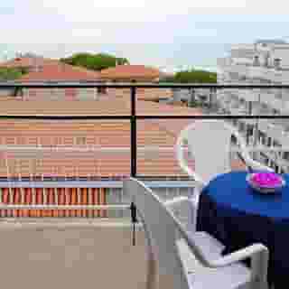 Hotel Blurelda, 2 of 5