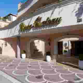 River Chateau, 2 of 5