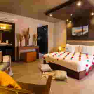 Dellarosa Hotel Suites and Spa, 4 of 5