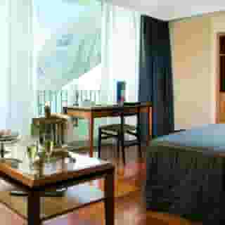 Royal Continental, 3 of 5