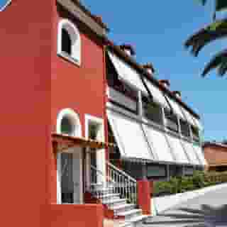 Koskinas Apartments, 4 of 5