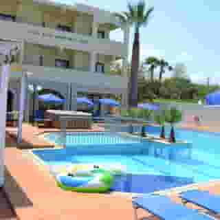 Sunny Suites, 1 of 5