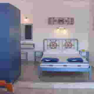 Fengeros Apartments, 4 of 5