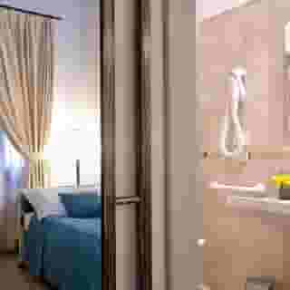 Alla Vite Dorata, 2 of 5