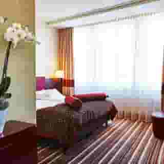 Steigenberger Graf Zeppelin, 3 of 5