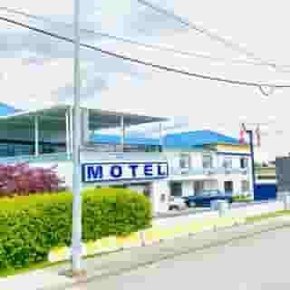 Happy Day Inn, 5 of 5