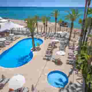 Hotel Caprici, 3 of 5