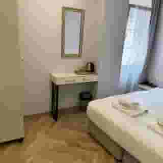 Good Night Hotel, 5 of 5