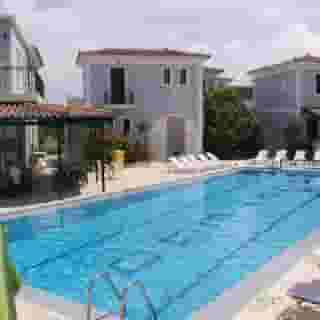 Portego Apartments, 2 of 5