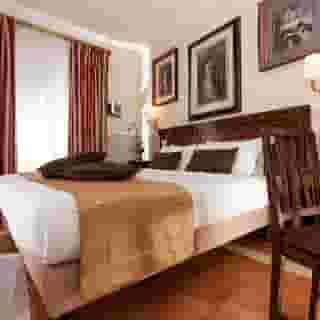 Des Artistes, 4 of 5