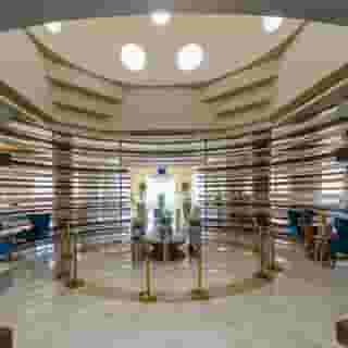 Titanic Royal, 3 of 5