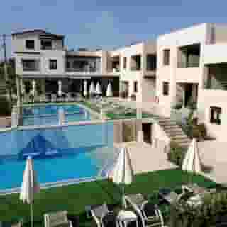 Carisa Maleme, 1 of 5