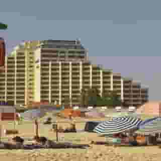 Yellow Monte Gordo Beach Hotel, 3 of 5