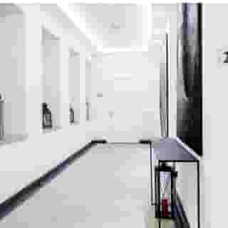 White House - Bela Hisa, 5 of 5