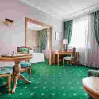 Royal Garden Hotel, 5 of 5