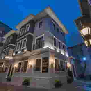 The Million Stone Hotel, 4 of 5