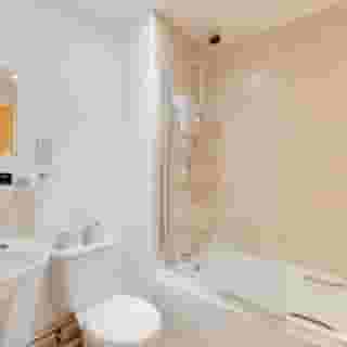 BASE Serviced Apartments Duke Street, 4 of 5