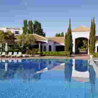 Pine Cliff Residence, 2 of 5