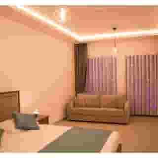 Golden Life Z Exclusive Hotel, 5 of 5