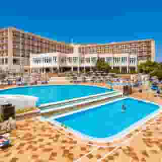 Globales Club Almirante Farragut, 2 of 5