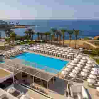 Queens Bay Hotel, 2 of 5