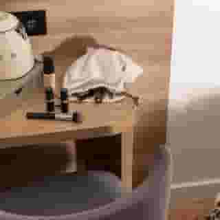 Hotel Theoreme, 4 of 5