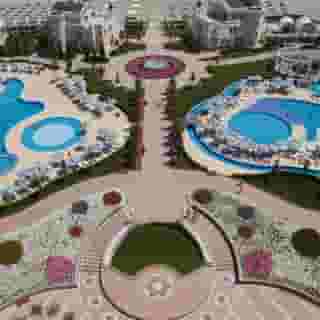 Sunset Resort, 2 of 5