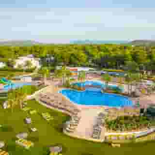 Magic Life Cala Pada, 1 of 5