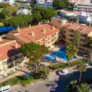 Rio Apartments, 3 of 5