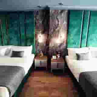 Luxury Premium Finese, 3 of 5