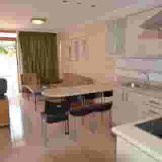 Las Brisas Apartments, 4 of 5