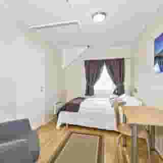 Enter Backpack Hotel, 6 of 6