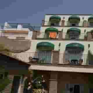 Nerja Princ, 6 of 6